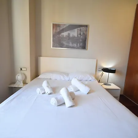 En La Plaza Del Tossal Apartamento *